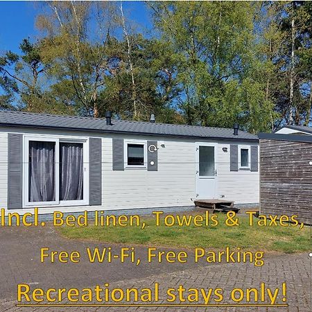 Ruim En Gezellig Chalet Voor 2 Personen Op De Veluwe Recreatiepark De Oude Driest Putten Dış mekan fotoğraf