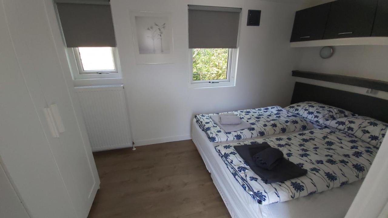 Ruim En Gezellig Chalet Voor 2 Personen Op De Veluwe Recreatiepark De Oude Driest Putten Dış mekan fotoğraf