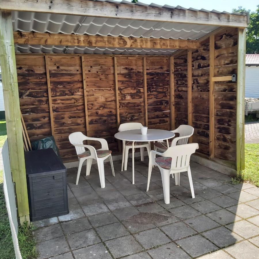 Ruim En Gezellig Chalet Voor 2 Personen Op De Veluwe Recreatiepark De Oude Driest Putten Dış mekan fotoğraf