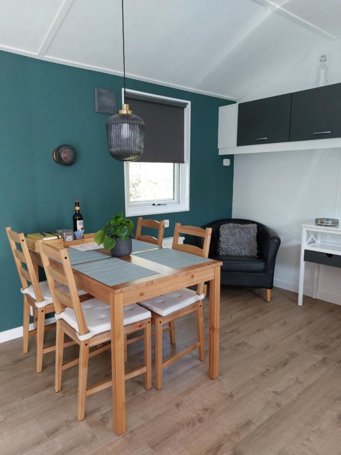 Ruim En Gezellig Chalet Voor 2 Personen Op De Veluwe Recreatiepark De Oude Driest Putten Dış mekan fotoğraf