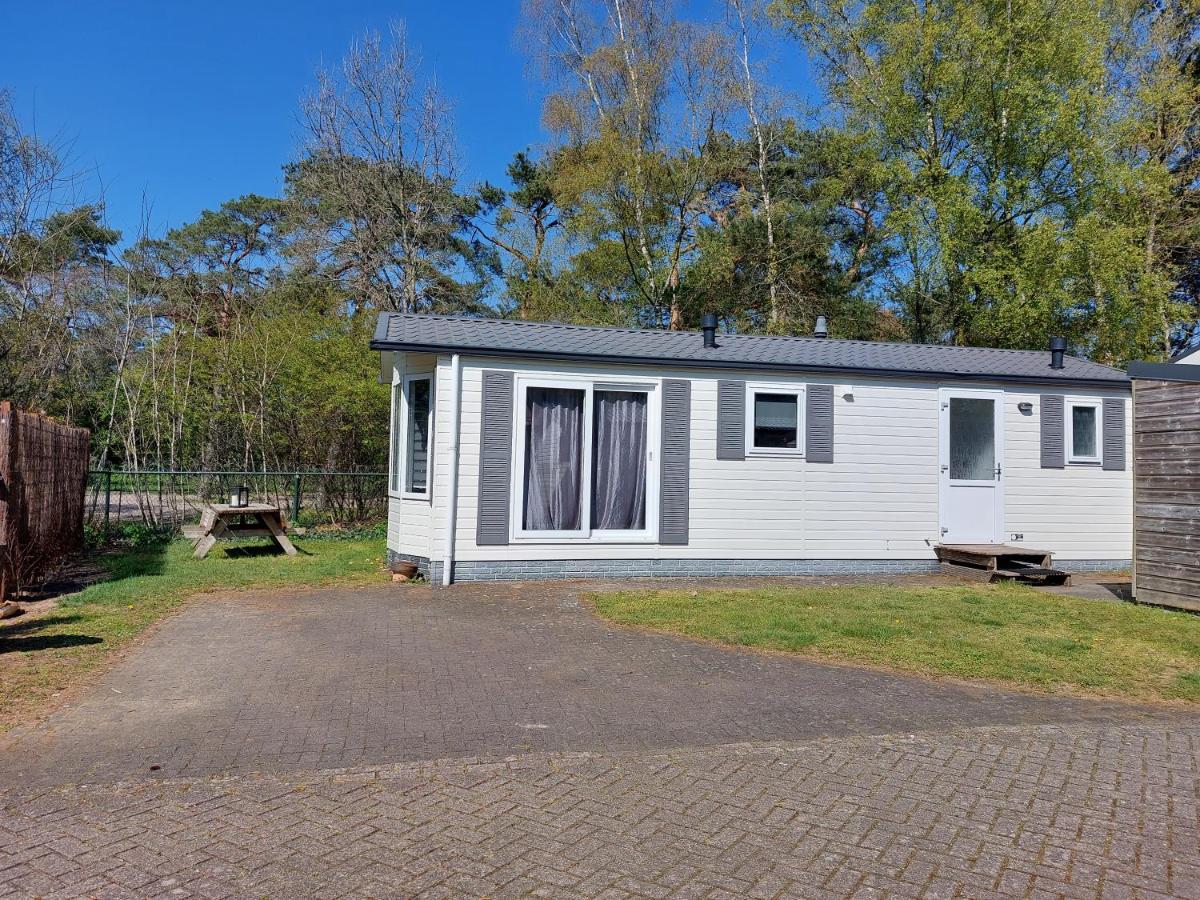 Ruim En Gezellig Chalet Voor 2 Personen Op De Veluwe Recreatiepark De Oude Driest Putten Dış mekan fotoğraf
