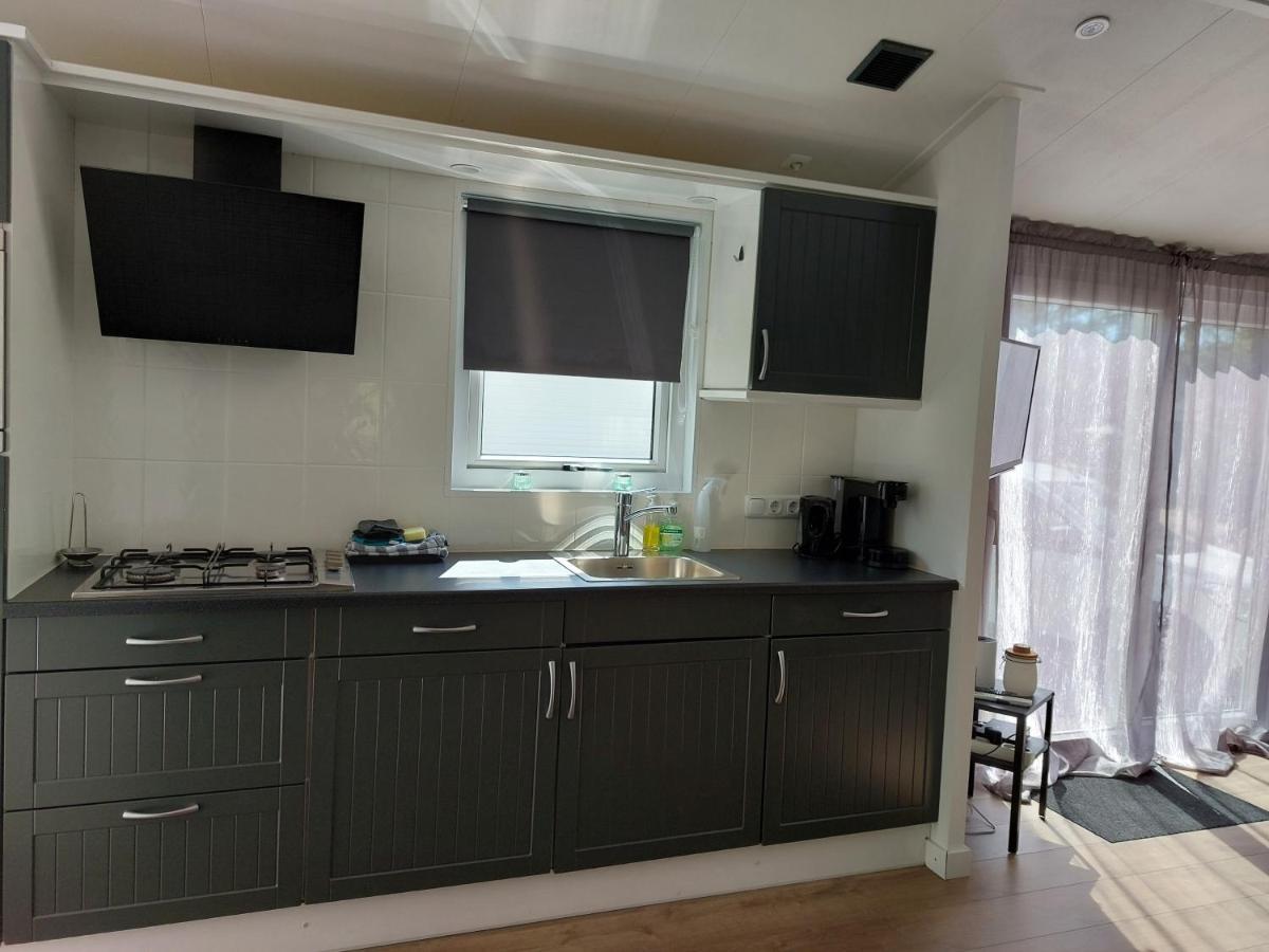 Ruim En Gezellig Chalet Voor 2 Personen Op De Veluwe Recreatiepark De Oude Driest Putten Dış mekan fotoğraf