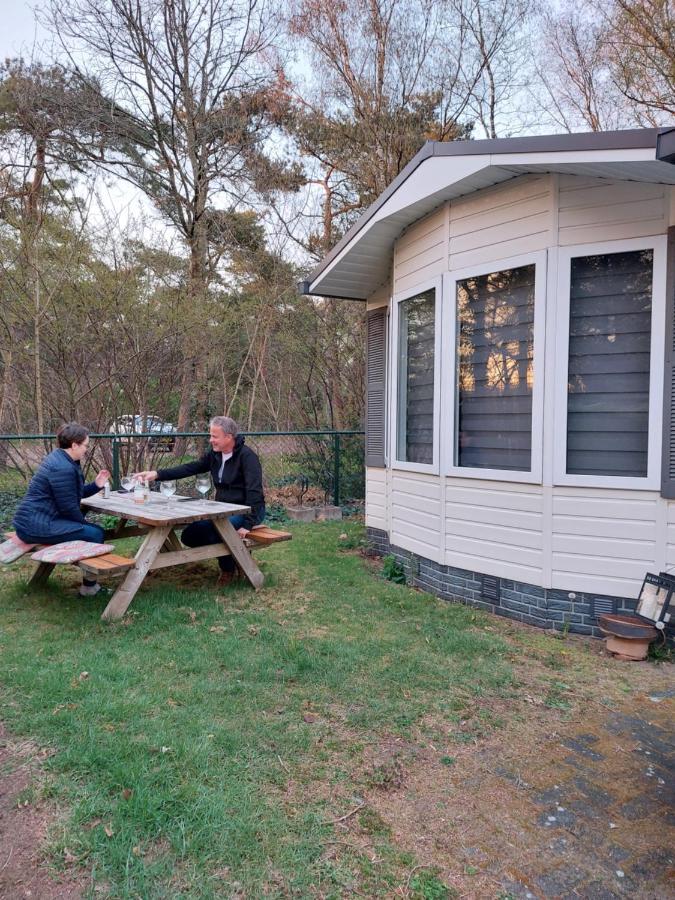 Ruim En Gezellig Chalet Voor 2 Personen Op De Veluwe Recreatiepark De Oude Driest Putten Dış mekan fotoğraf