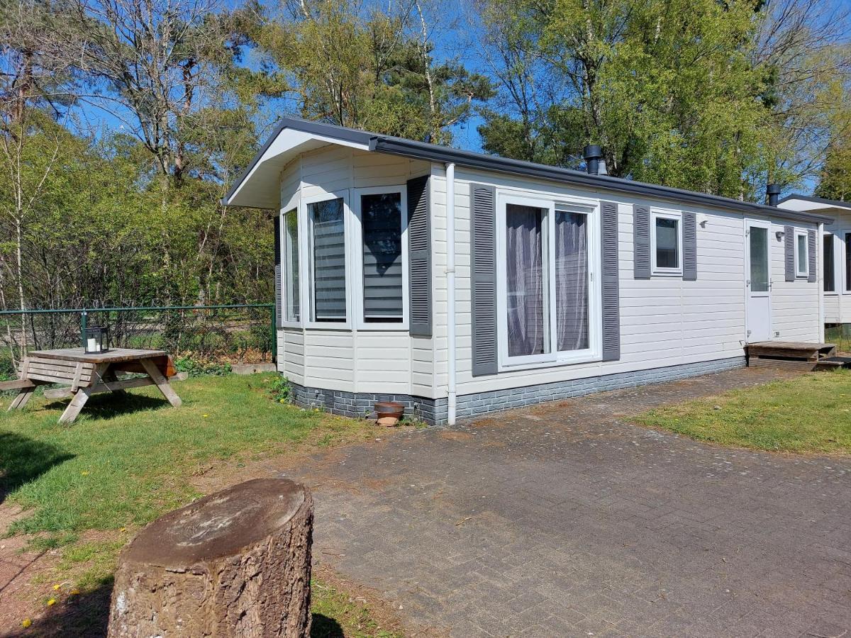 Ruim En Gezellig Chalet Voor 2 Personen Op De Veluwe Recreatiepark De Oude Driest Putten Dış mekan fotoğraf
